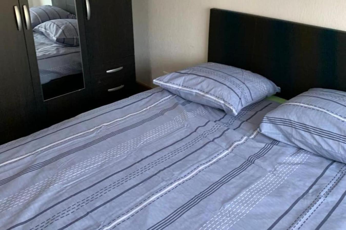 Reims Centre-Ville - 2 Chambres - 6 Personnes Au 1 Er Etage Exteriör bild