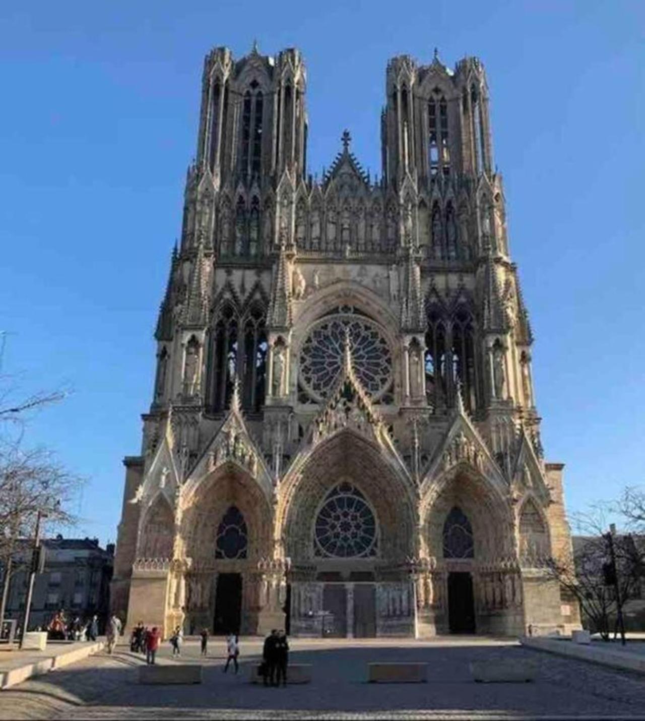 Reims Centre-Ville - 2 Chambres - 6 Personnes Au 1 Er Etage Exteriör bild